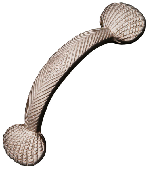 Shell at Ends Cabinet Pull