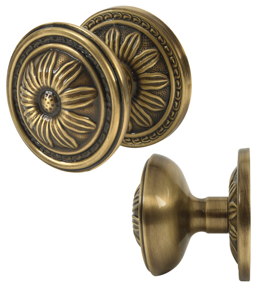 Boston Flower Door Knob