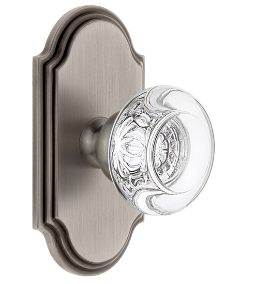 Arc Short Plate with Bordeaux Crystal Knob