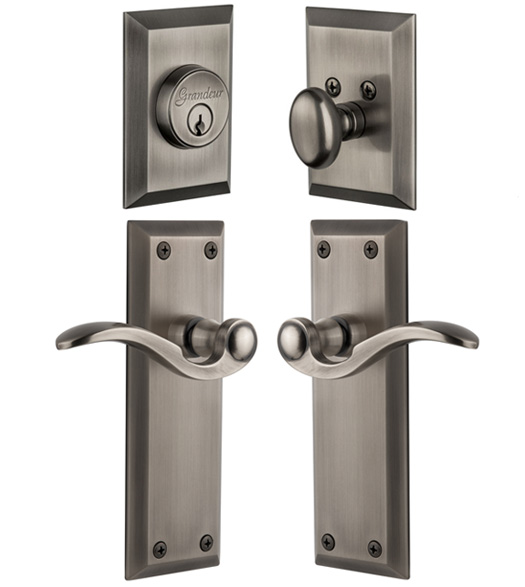 Fifth Avenue Entry Lever Lock Set