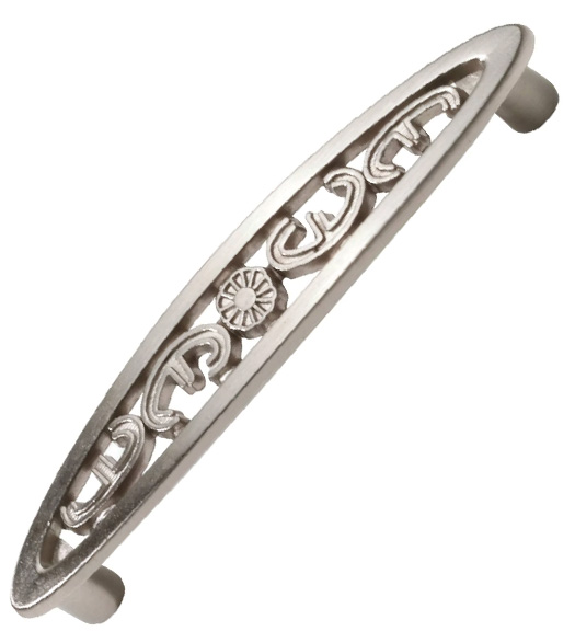 Classic Traditions Filigree Pull