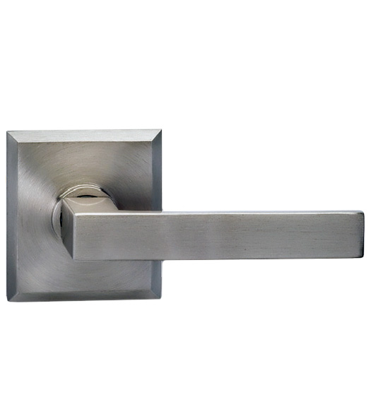 Modern Leverset with Rectangular Rosette